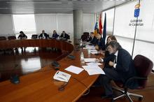 Fotografía Reunión de la Subcomisión de Inmigración con los cónsules de Canarias 