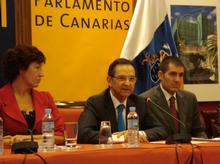 Fotografía El Presidente del Parlamento presentó el Concierto Homenaje a las víctimas de la violencia de género en Canarias 
