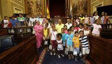 Fotografía Un grupo de niños saharauis visitó el Parlamento de Canarias 