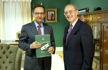 Fotografía El presidente del Parlamento recibió la Memoria de la Fiscalía de la Comunidad Autonoma de Canarias 2012 
