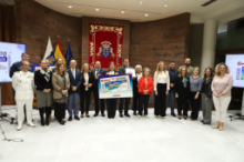 Fotografía La ONCE presenta en el Parlamento de Canarias el cupón dedicado a la reforma de la Constitución Española 