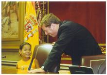 Fotografía Más de cien niños saharauis conocen el Parlamento de Canarias 