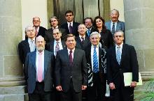 Fotografía Europarlamentarios y diputados nacionales debaten sobre el Tratado Constitucional de la Unión Europea. 