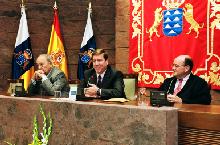 Fotografía Los discursos y artículos del presidente del Parlamento de Canarias, ahora en esta web 