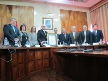 Fotografía El Parlamento entrega su medalla de oro al Cabildo de La Palma 