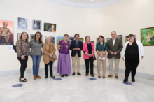 Fotografía El Parlamento de Canarias acoge la exposición “Sigo siendo yo”, dedicada al cáncer de mama 