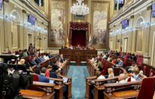 Fotografía El Parlamento de Canarias aprueba colaborar en la ayuda a las personas afectadas por la Dana en Valencia 