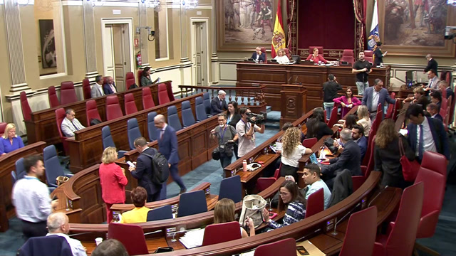 Pleno del Parlamento (continuación)