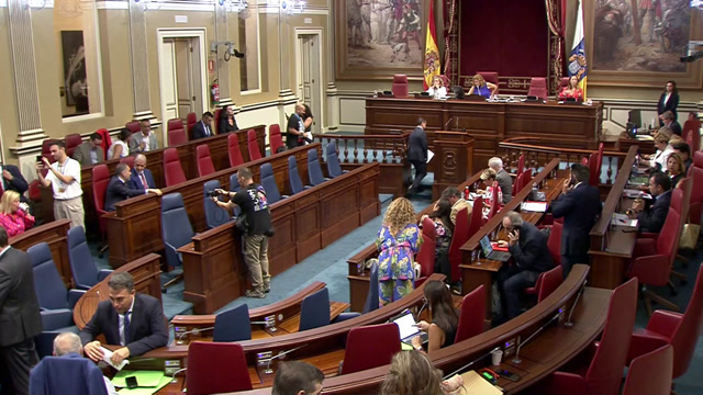 Pleno del Parlamento (continuación)