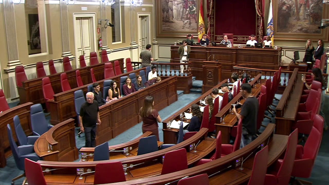 Sesión plenaria para presentar el proyecto "¿Qué isla deseamos?", organizado por la Asociación de Cooperación y Voluntariado Internacional Prensa Juvenil Canaria