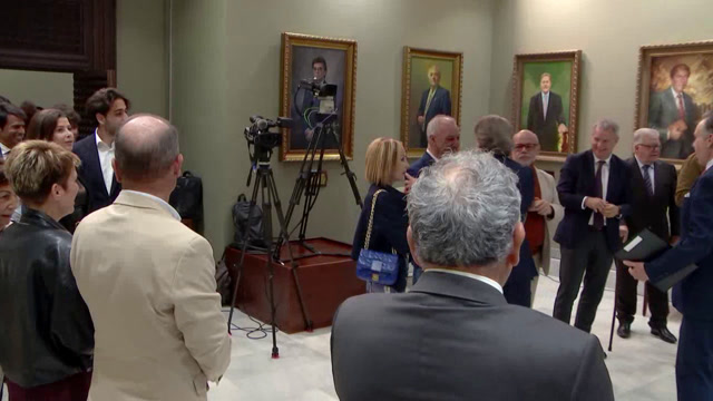 Presentación del retrato institucional del expresidente del Parlamento D. Gustavo A. Matos Expósito el 09/dic/2025