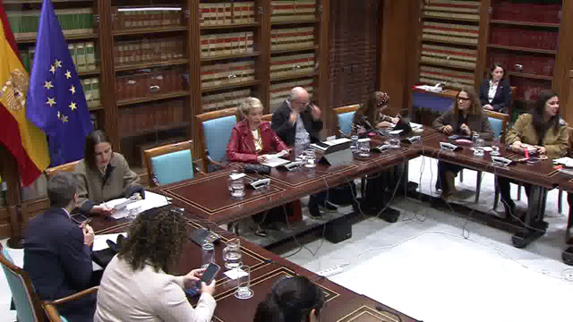 Universidades, Ciencia e Innovación y Cultura en Sala de Biblioteca